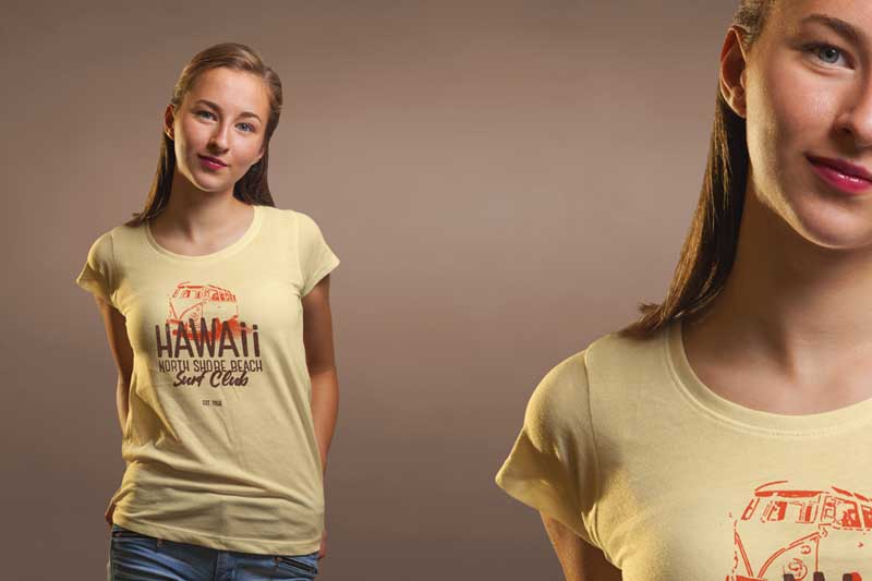 T shirt Mock up Female Version PSD Template 1