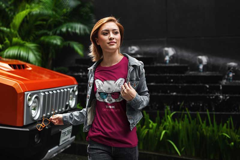 T Shirt Mock Up Urban Style 2