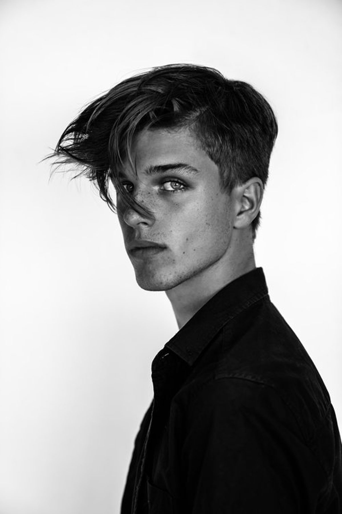 Black & White Silver Metallic Lightroom Presets